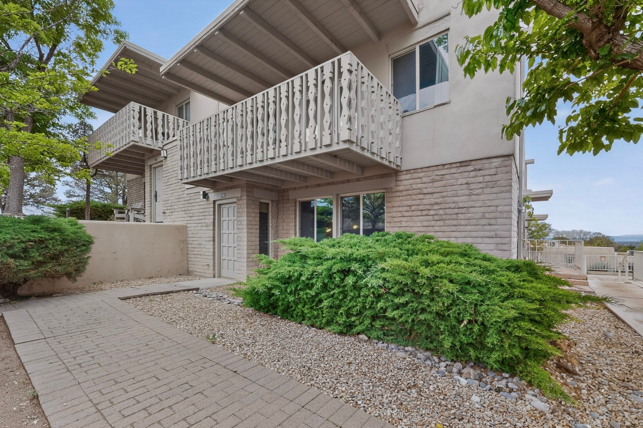 320 Artist Road, Unit 45 Santa Fe, NM 87501 - Photo 4 of 37