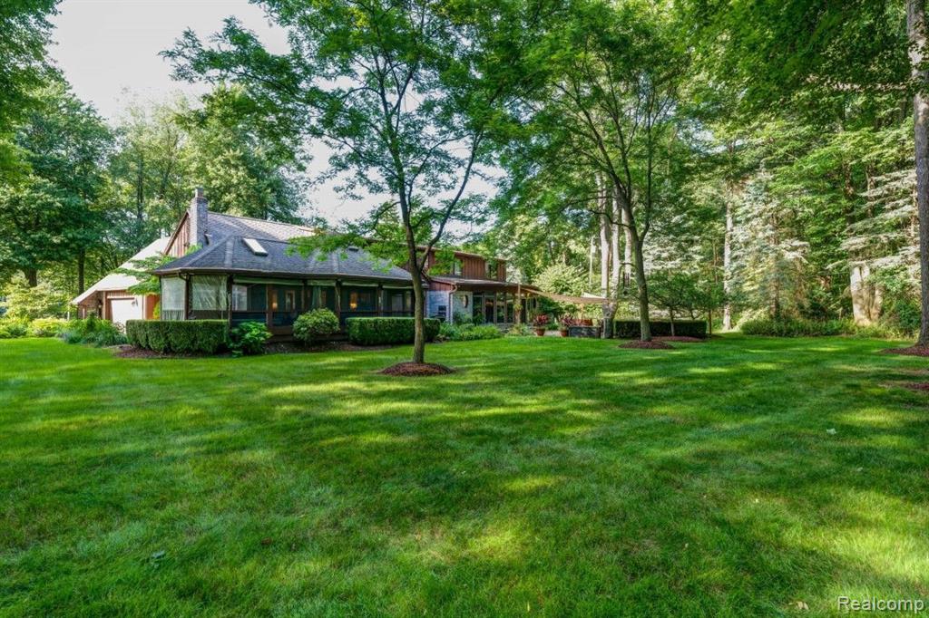 28265 West 14 Mile Road Farmington Hills, MI 48334 - Photo 11 of 69