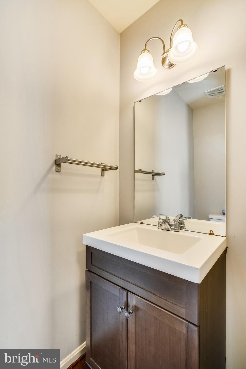3759 Foxford Stream Road Baltimore, MD 21236 - Photo 5 of 37 Main floor half bath