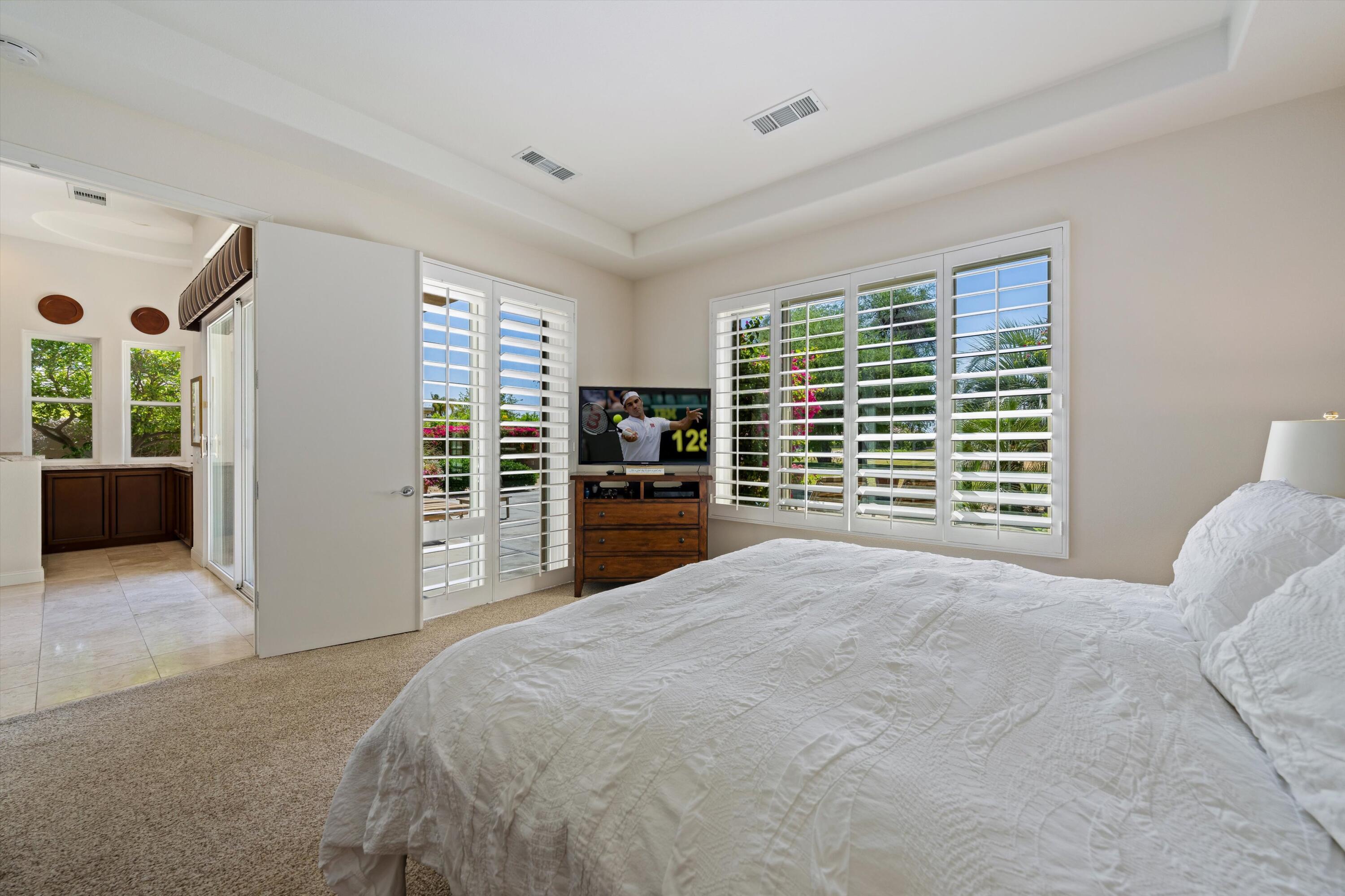 24 Vía Las Flores Rancho Mirage, CA 92270 - Photo 33 of 38 33-Photo-33