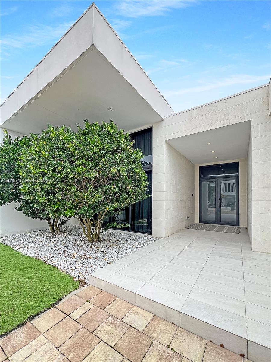 16640 Sunset Way, Unit 16640 Weston, FL 33326 - Photo 5 of 35
