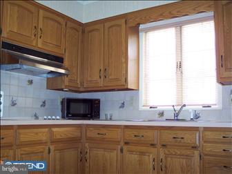 24 Roxboro Road Lawrenceville, NJ 08648 - Photo 3 of 4 Kitchen