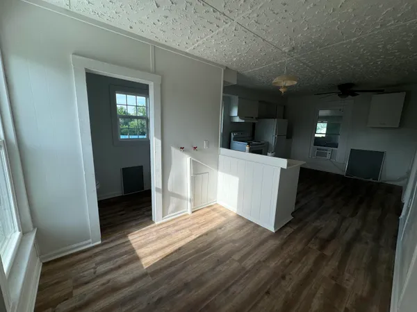 $950 | 361 East Main Street, Stanley, VA 22851