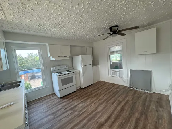 $950 | 361 East Main Street, Stanley, VA 22851
