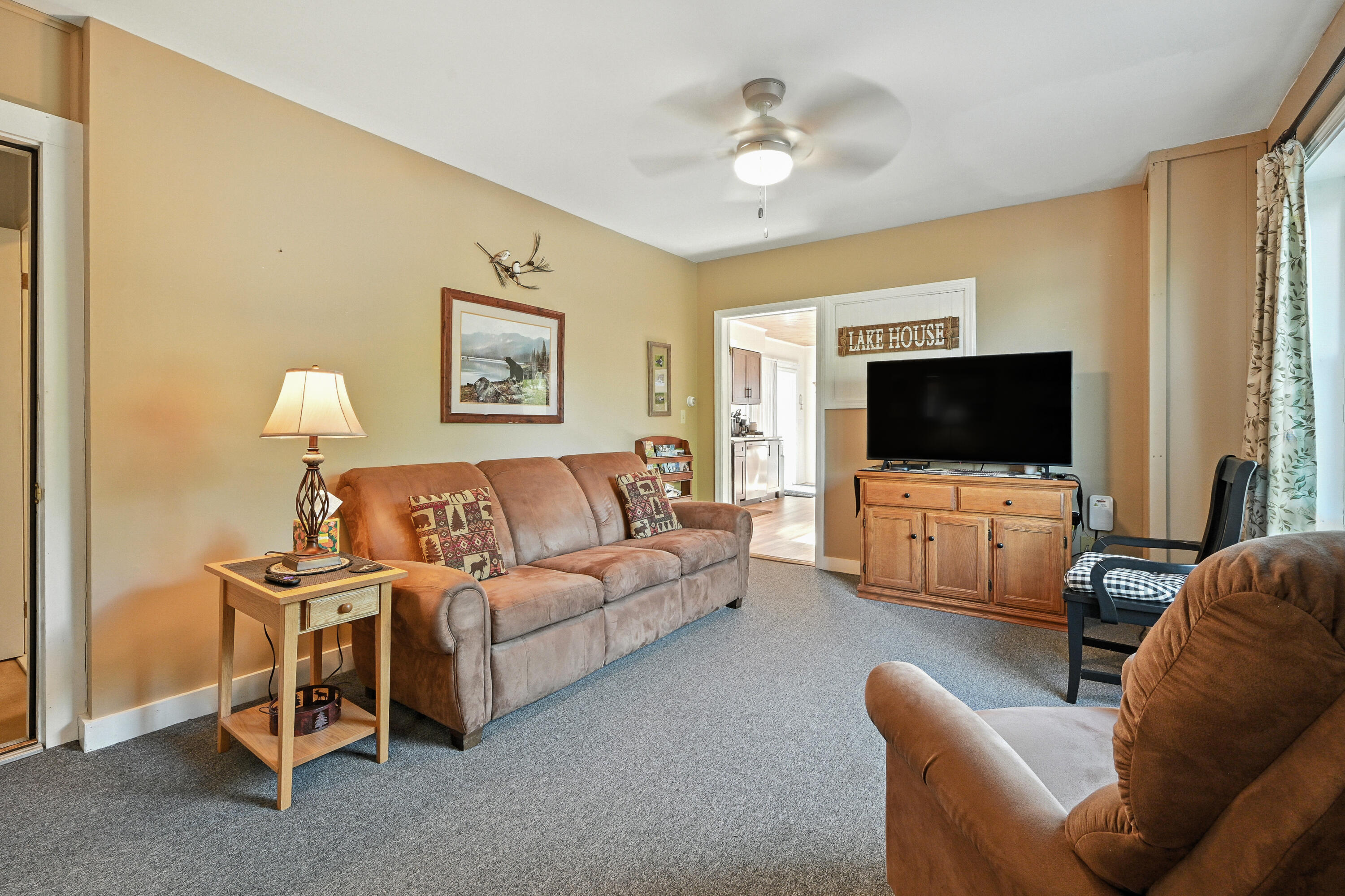 7 North Maple Street Greenville, ME 04441 - Photo 20 of 46 110213gr-117