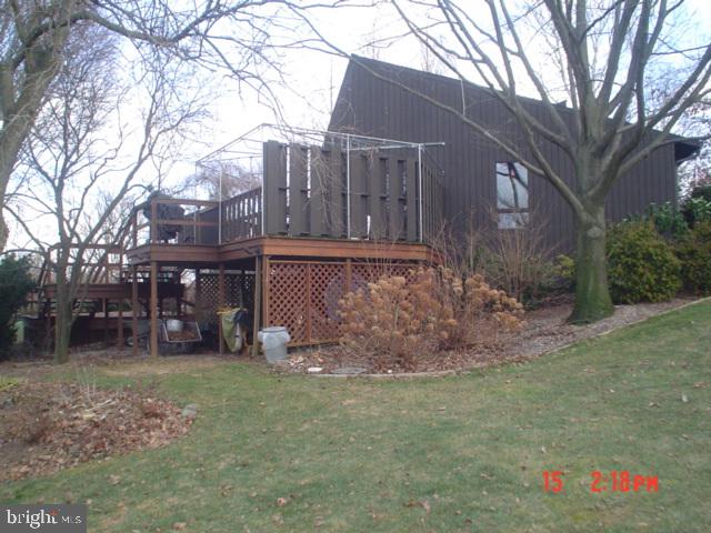 1125 East Newport Road Lititz, PA 17543 - Photo 2 of 22