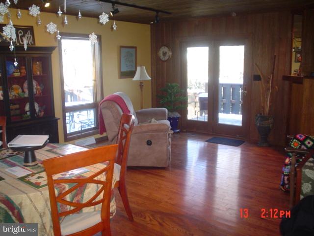 1125 East Newport Road Lititz, PA 17543 - Photo 4 of 22