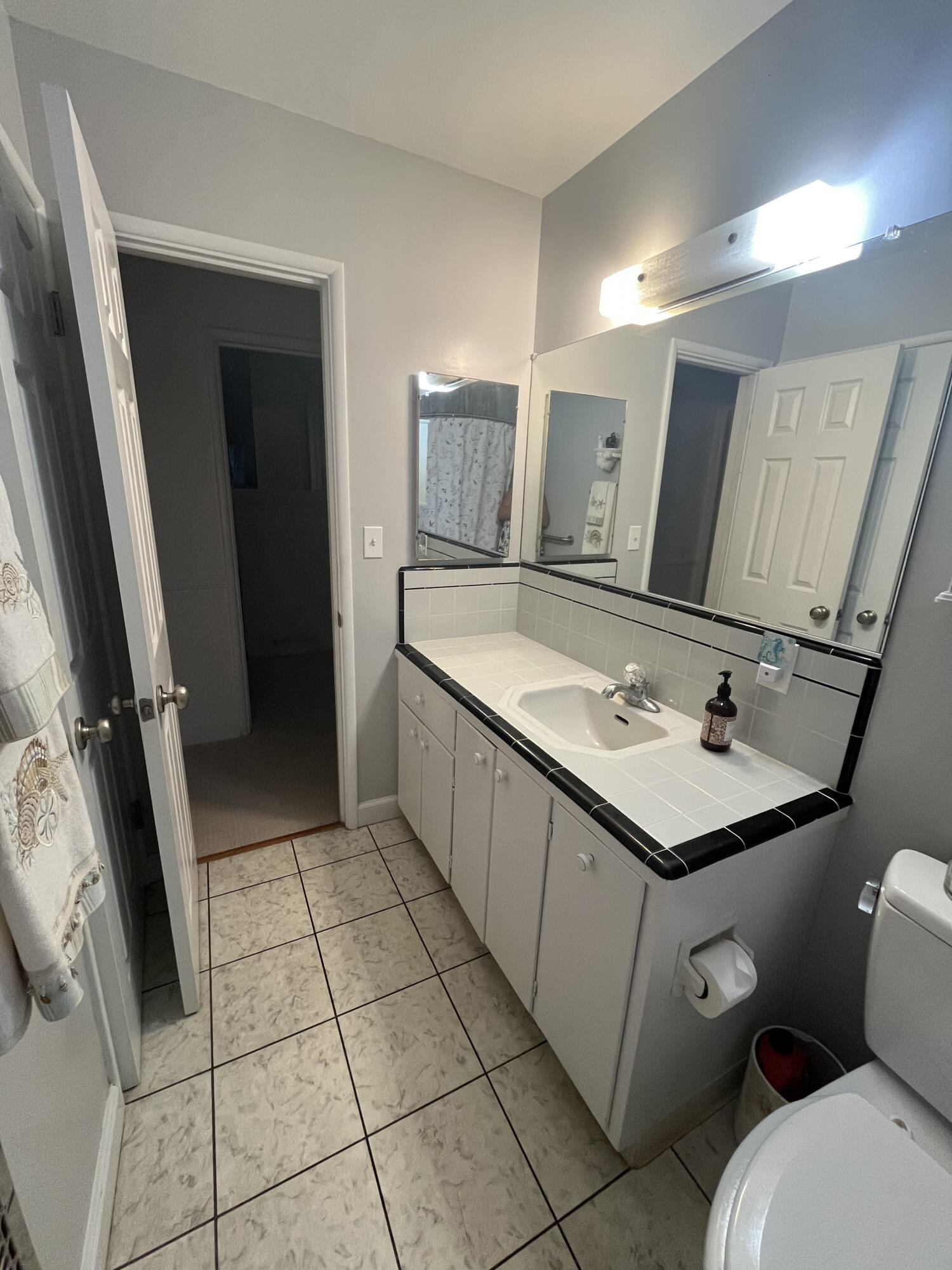 3930 Foothill Road Santa Barbara, CA 93110 - Photo 7 of 28 7) 72438-6a345c41d1137