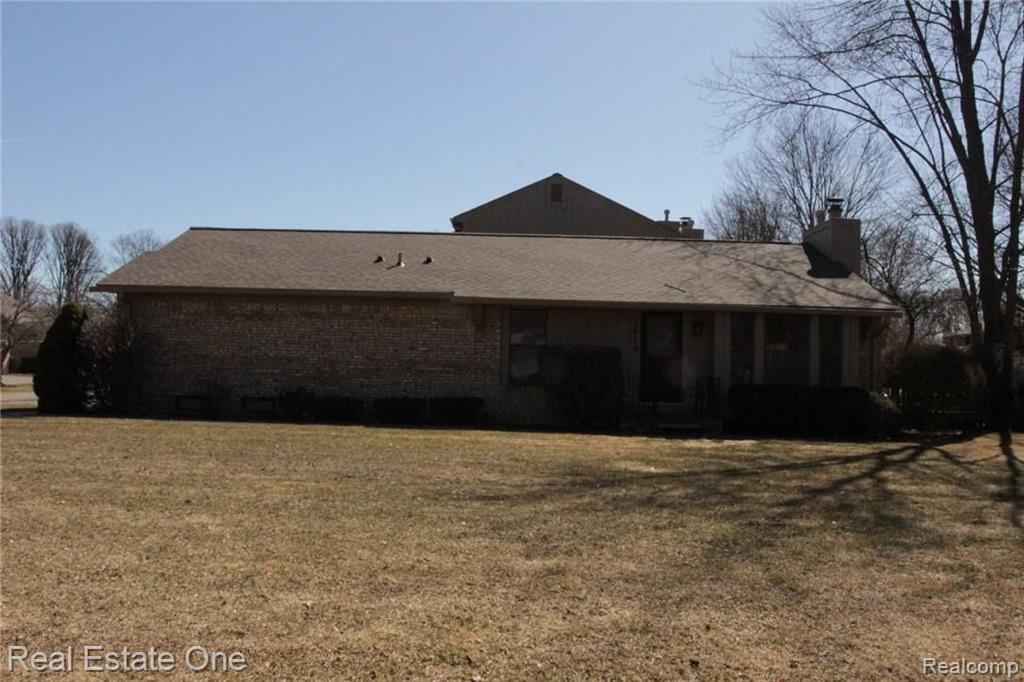 1870 Burning Bush Court Rochester Hills, MI 48309 - Photo 1 of 27