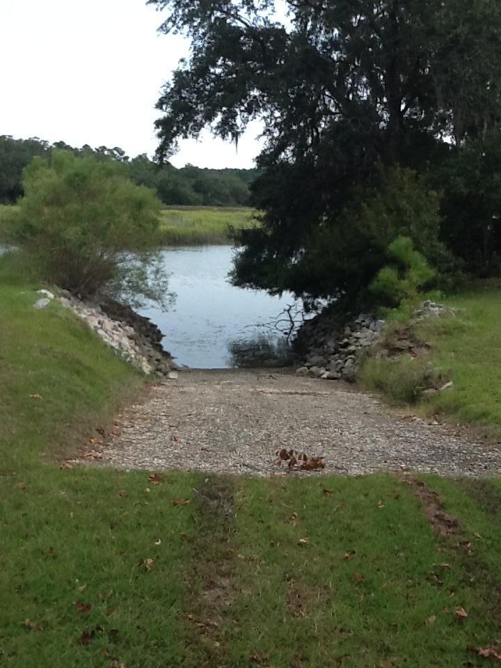 4425 Lord Proprietors Road Meggett, SC 29449 - Photo 21 of 22 landing to creek
