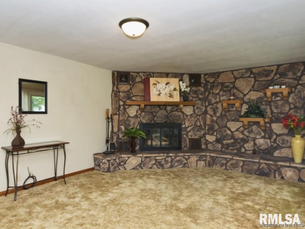 2340 North Grand Avenue East Springfield, IL 62702 - Photo 8 of 18