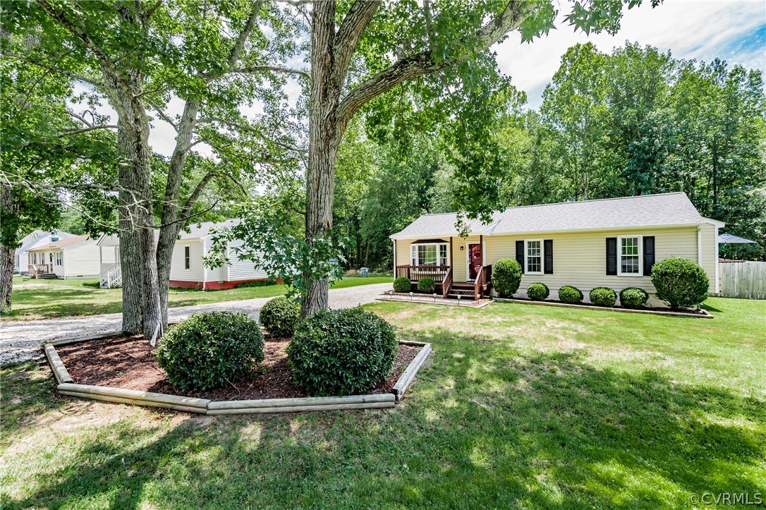 10219 Carol Anne Road Chesterfield, VA 23832 - Photo 3 of 31 Gallery Image 3