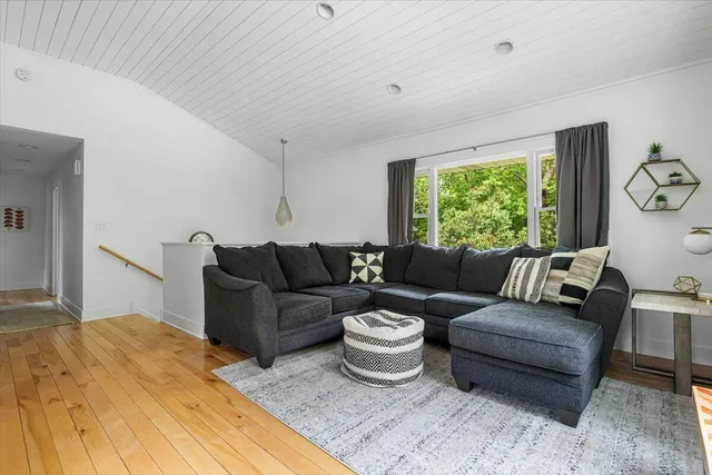 $5,000 | 207 Westwood Drive, Michigan City, IN 46360