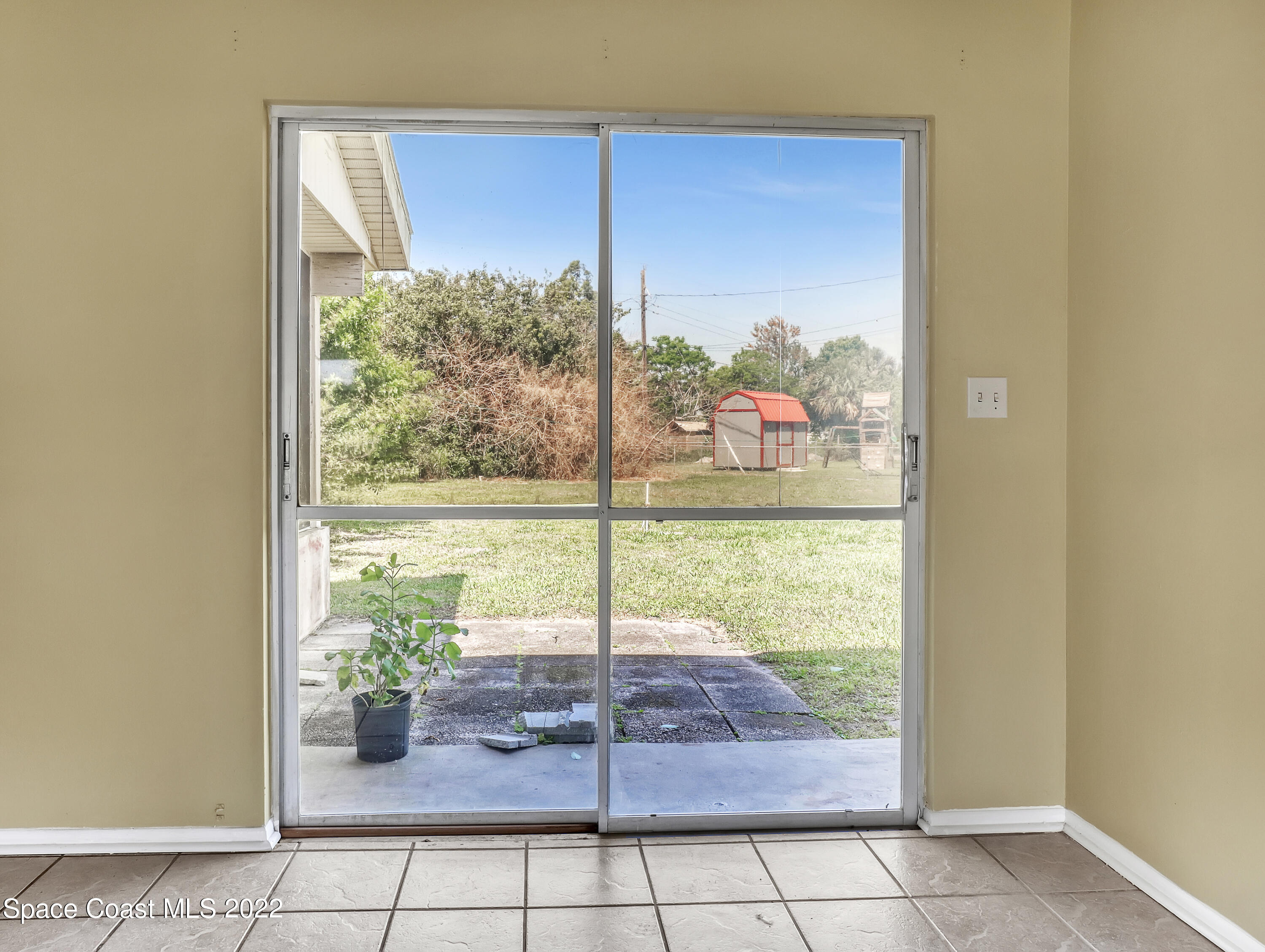 2808 Starlight Circle Northeast Palm Bay, FL 32905 - Photo 12 of 33 a view of a window in the house