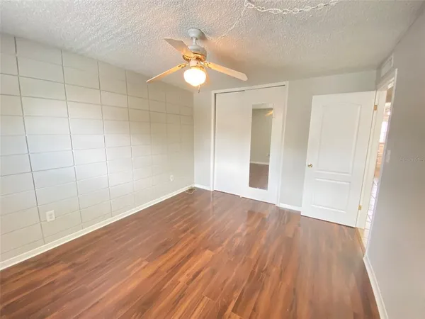 $1,395 | 320 Lakeview Street, Unit 207, Orlando, FL 32804