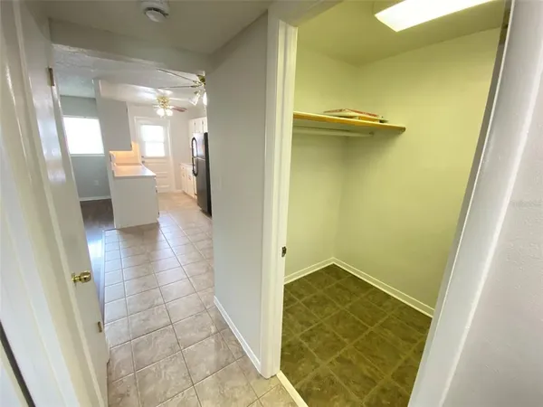 $1,395 | 320 Lakeview Street, Unit 207, Orlando, FL 32804