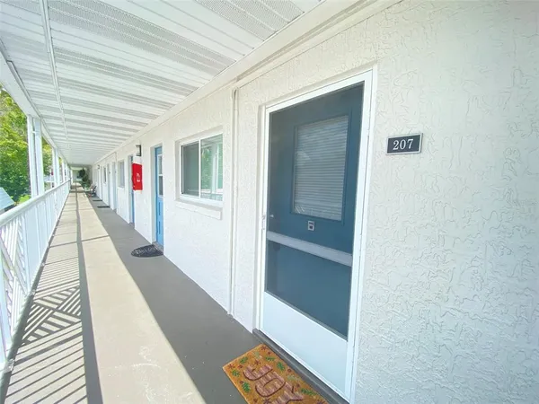 $1,395 | 320 Lakeview Street, Unit 207, Orlando, FL 32804