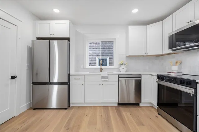 $529,999 | 7 Sheffield Avenue, Unit A, Newport, RI 02840