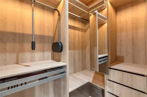 $1,400,000 | 1653 Wayland Circle Northeast, Brookhaven, GA 30319