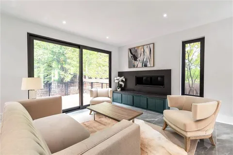 $1,400,000 | 1653 Wayland Circle Northeast, Brookhaven, GA 30319