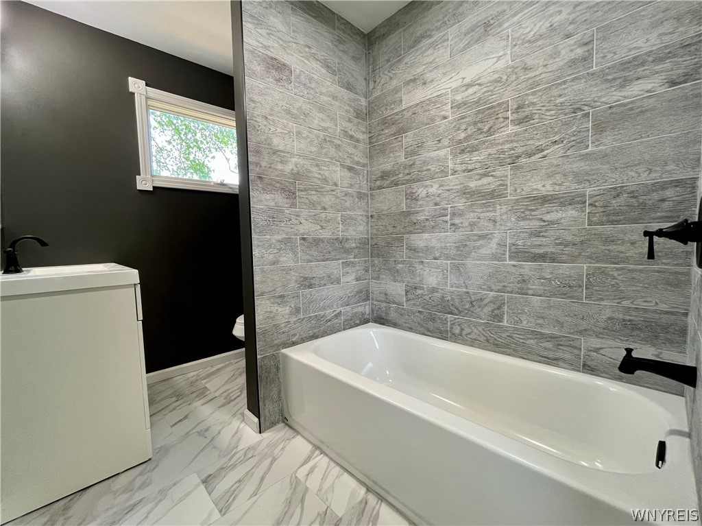 2554 Niagara Road Niagara Falls, NY 14304 - Photo 20 of 27
