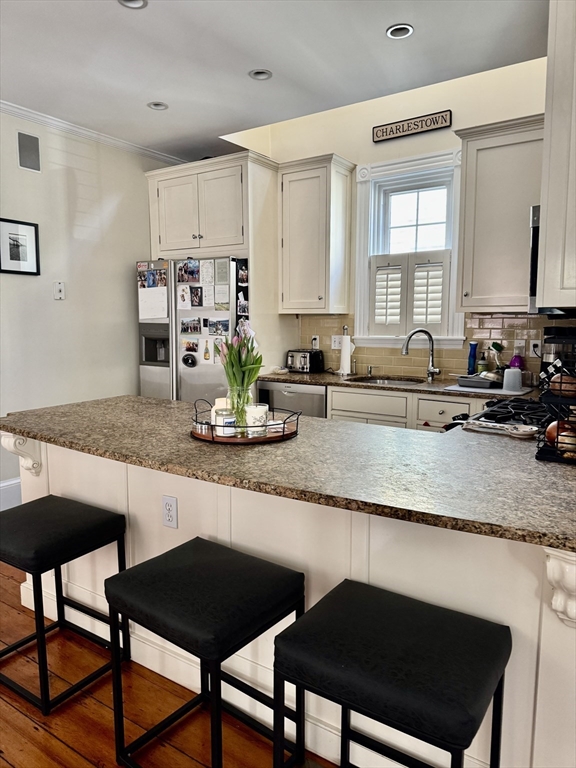 54 Chestnut Street, Unit 1 Boston, MA 02129 - Photo 6 of 14