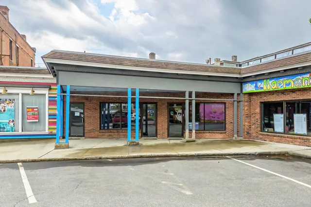 $1,150,000 | 69-71 Elliot Street, Brattleboro, VT 05301