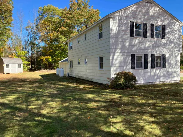$2,250 | 6 Willowbrook Drive, Rochester, NH 03867