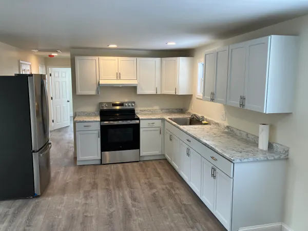 $2,250 | 6 Willowbrook Drive, Rochester, NH 03867