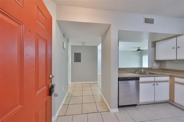 $1,875 | 6454 Cypressdale Drive, Unit 101, Riverview, FL 33578