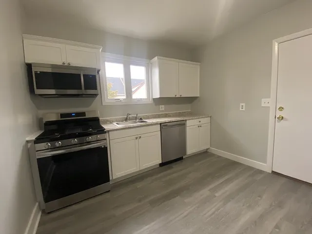 $3,200 | 2 Swetts Court, Watertown, MA 02472