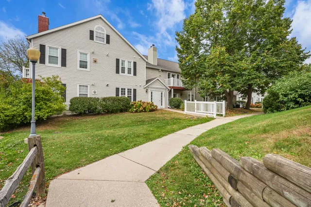 $180,000 | 7201 Flagship Drive, Unit 8, Madison, WI 53719