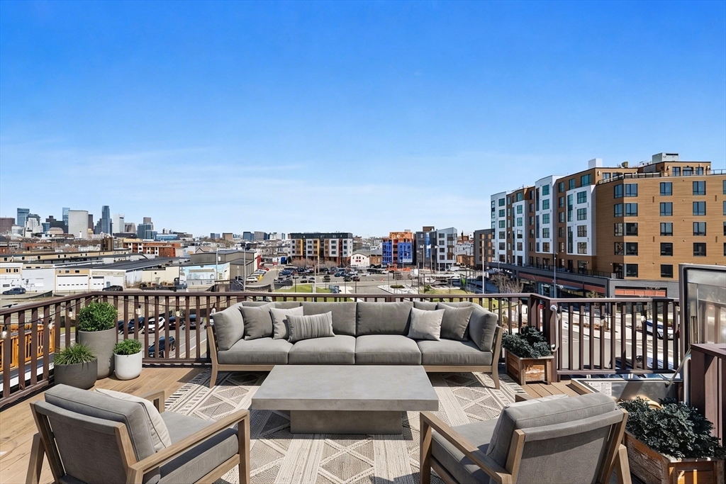 35 Middle Street, Unit 4 Boston, MA 02127 - Photo 17 of 18