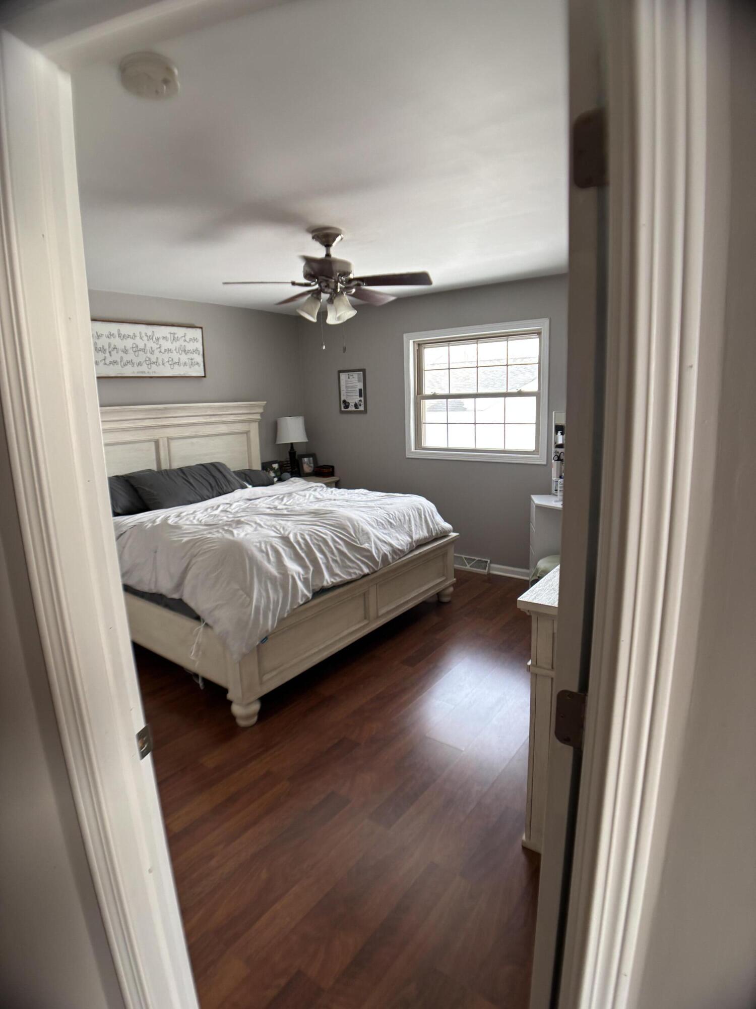 1885 Loganberry Lane Crown Point, IN 46307 - Photo 15 of 39 1500x2000