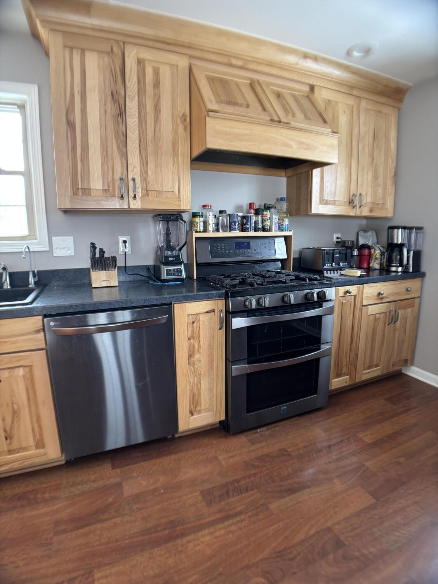 1885 Loganberry Lane Crown Point, IN 46307 - Photo 22 of 39 1500x2000