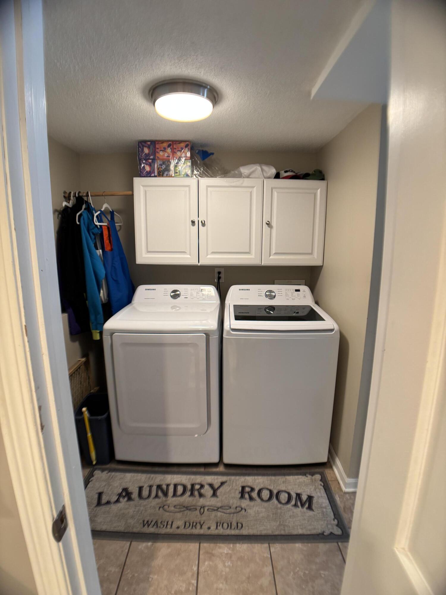 1885 Loganberry Lane Crown Point, IN 46307 - Photo 33 of 39 1500x2000