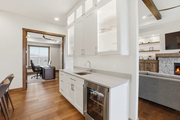 $1,599,900 | 1636 Upland Court, Hartland, WI 53029
