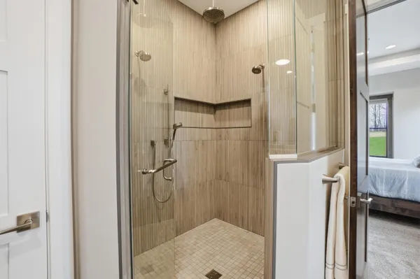 $1,599,900 | 1636 Upland Court, Hartland, WI 53029