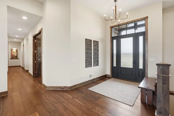 $1,599,900 | 1636 Upland Court, Hartland, WI 53029