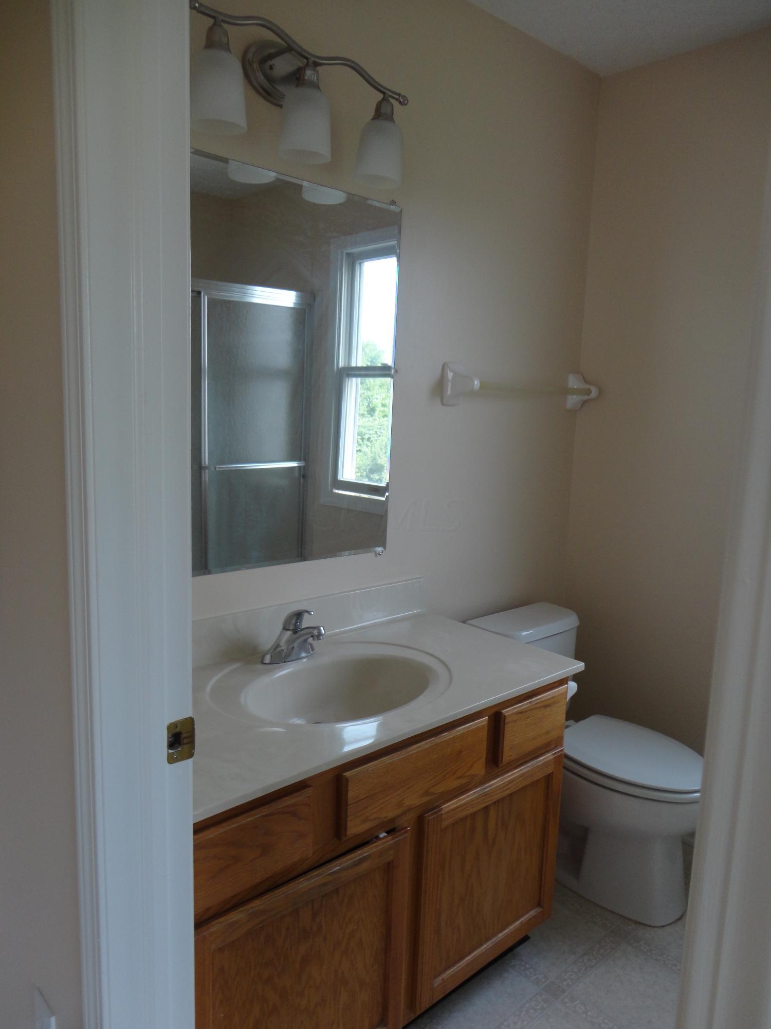4565 Nickerson Road Columbus, OH 43228 - Photo 8 of 11 Gallery Image 8