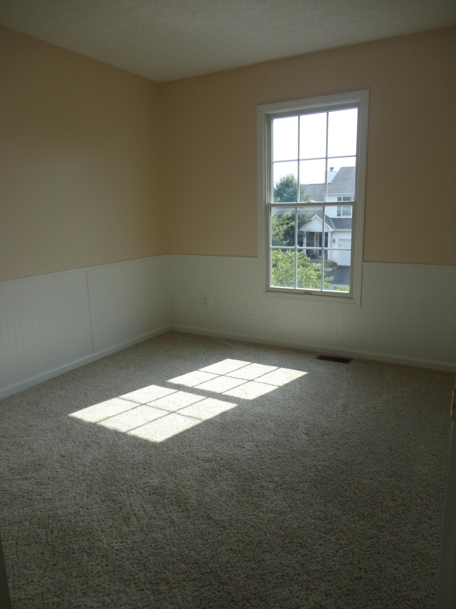 4565 Nickerson Road Columbus, OH 43228 - Photo 9 of 11 Gallery Image 9