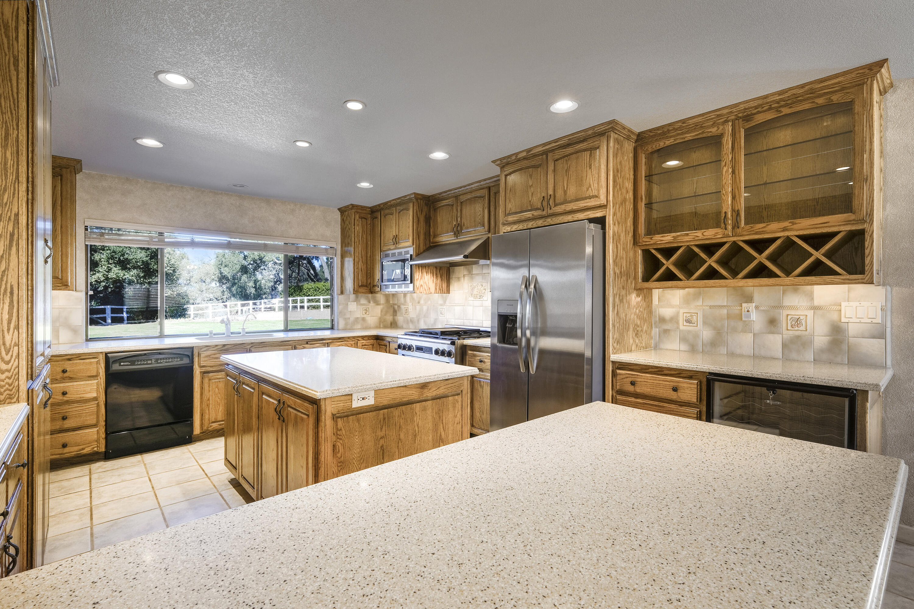 926 Ranch View Lane Solvang, CA 93463 - Photo 11 of 41 RV 26