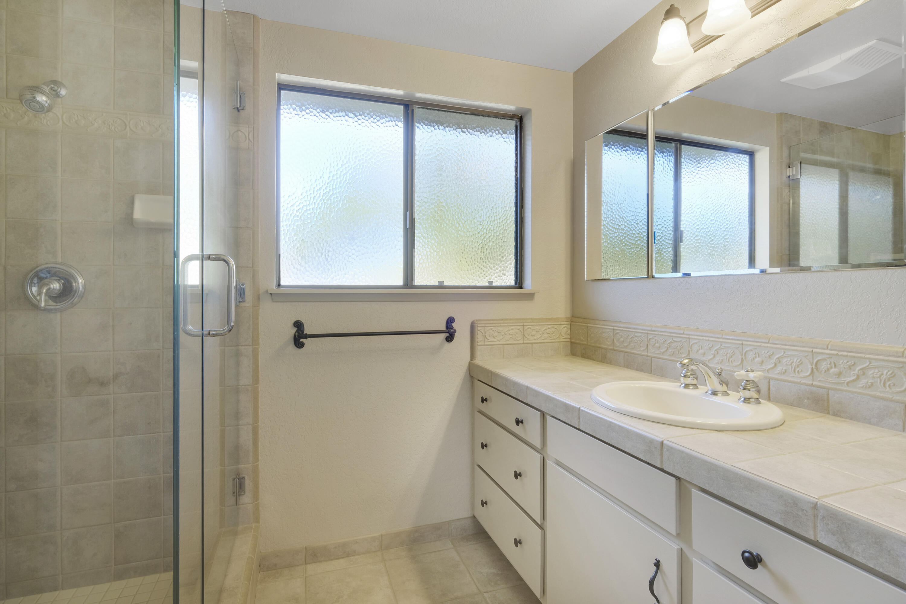 926 Ranch View Lane Solvang, CA 93463 - Photo 19 of 41 RV 21
