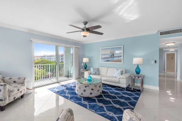 $5,200 | 950 Ponce De Leon Road, Unit 401, Boca Raton, FL 33432