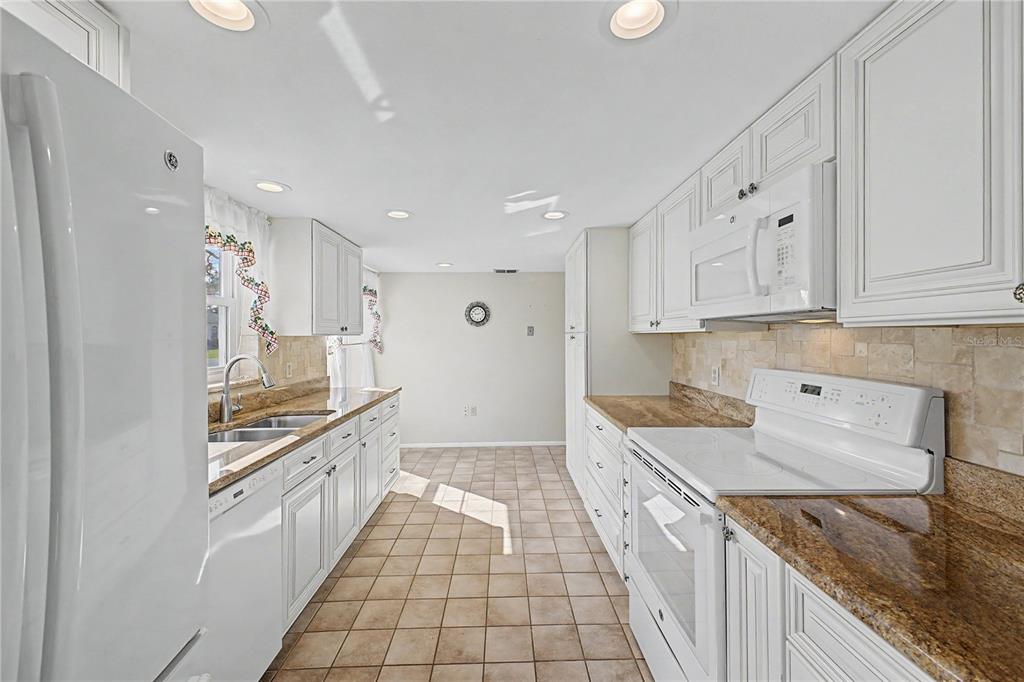 6347 Darien Way Spring Hill, FL 34606 - Photo 17 of 54