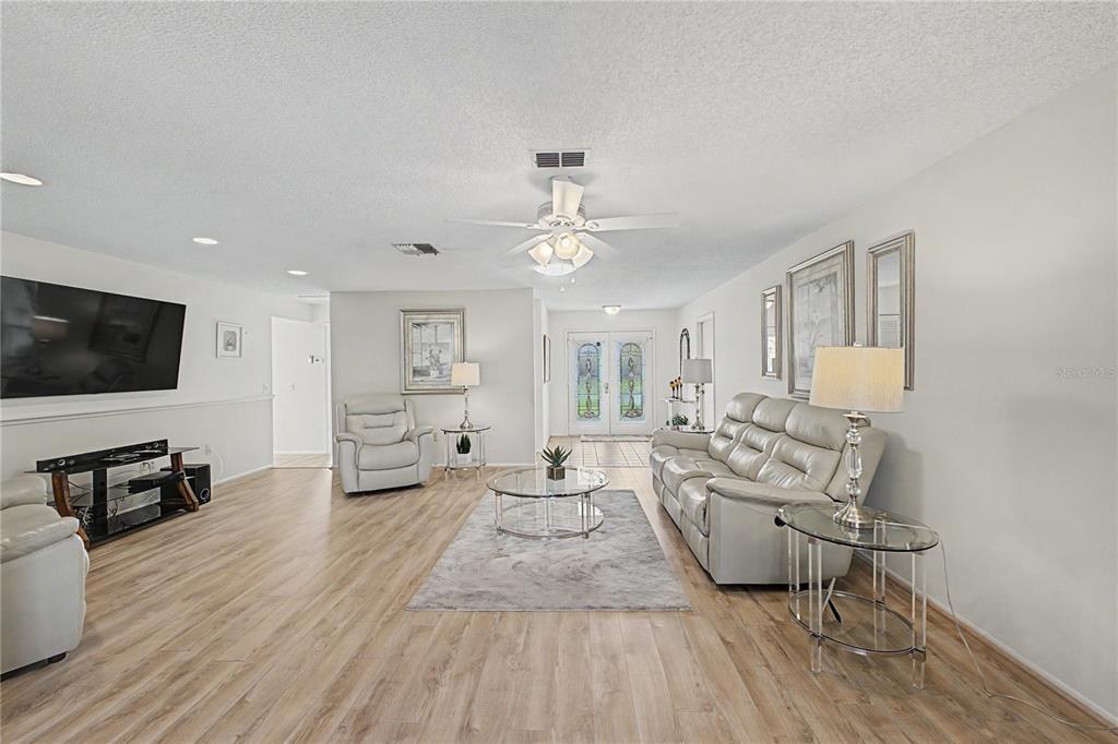 6347 Darien Way Spring Hill, FL 34606 - Photo 9 of 54