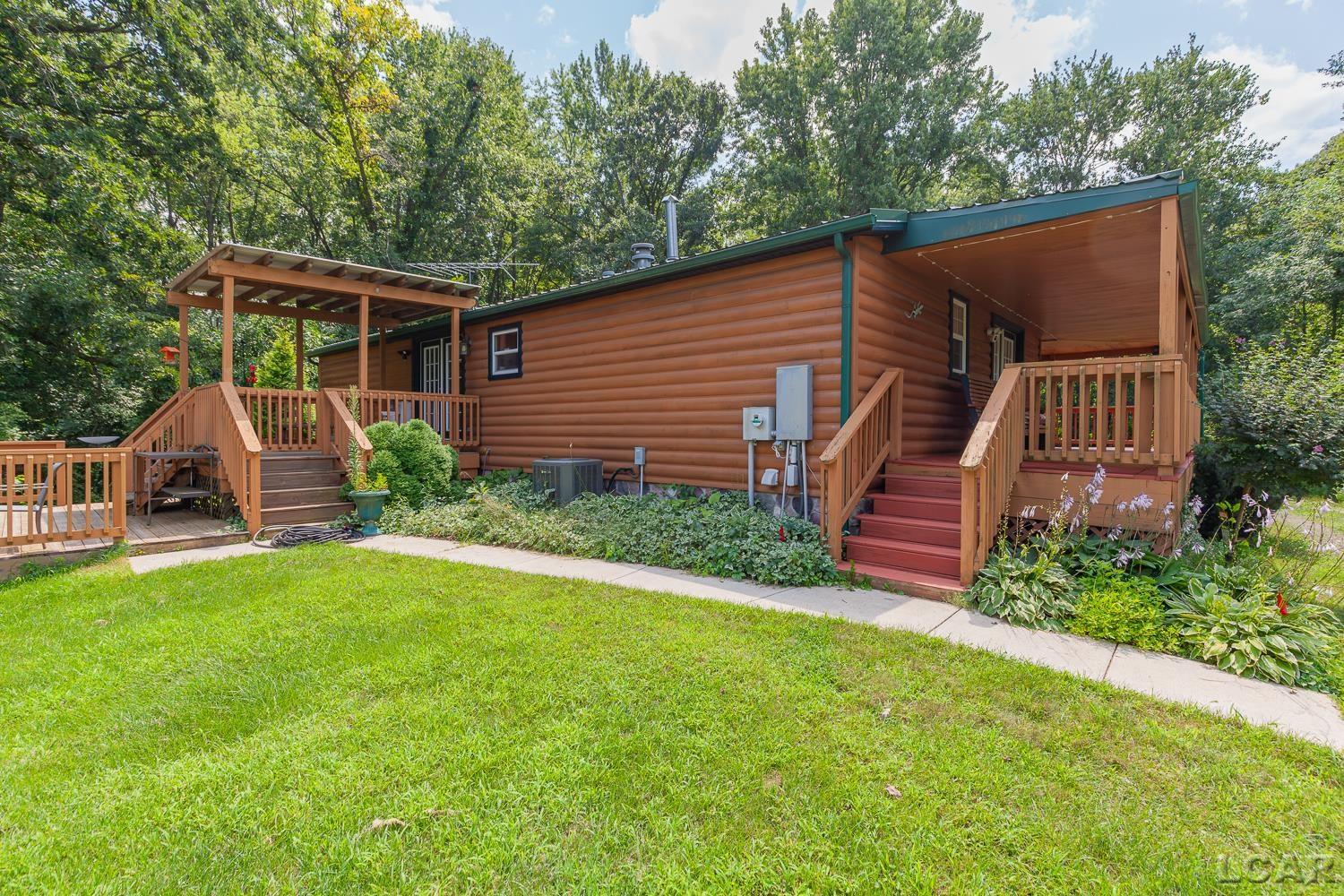 15816 Sanford Road Addison, MI 49220 - Photo 4 of 63 50184078-f73ba914-327a-480a-aa20-e5308a880b03.JPG