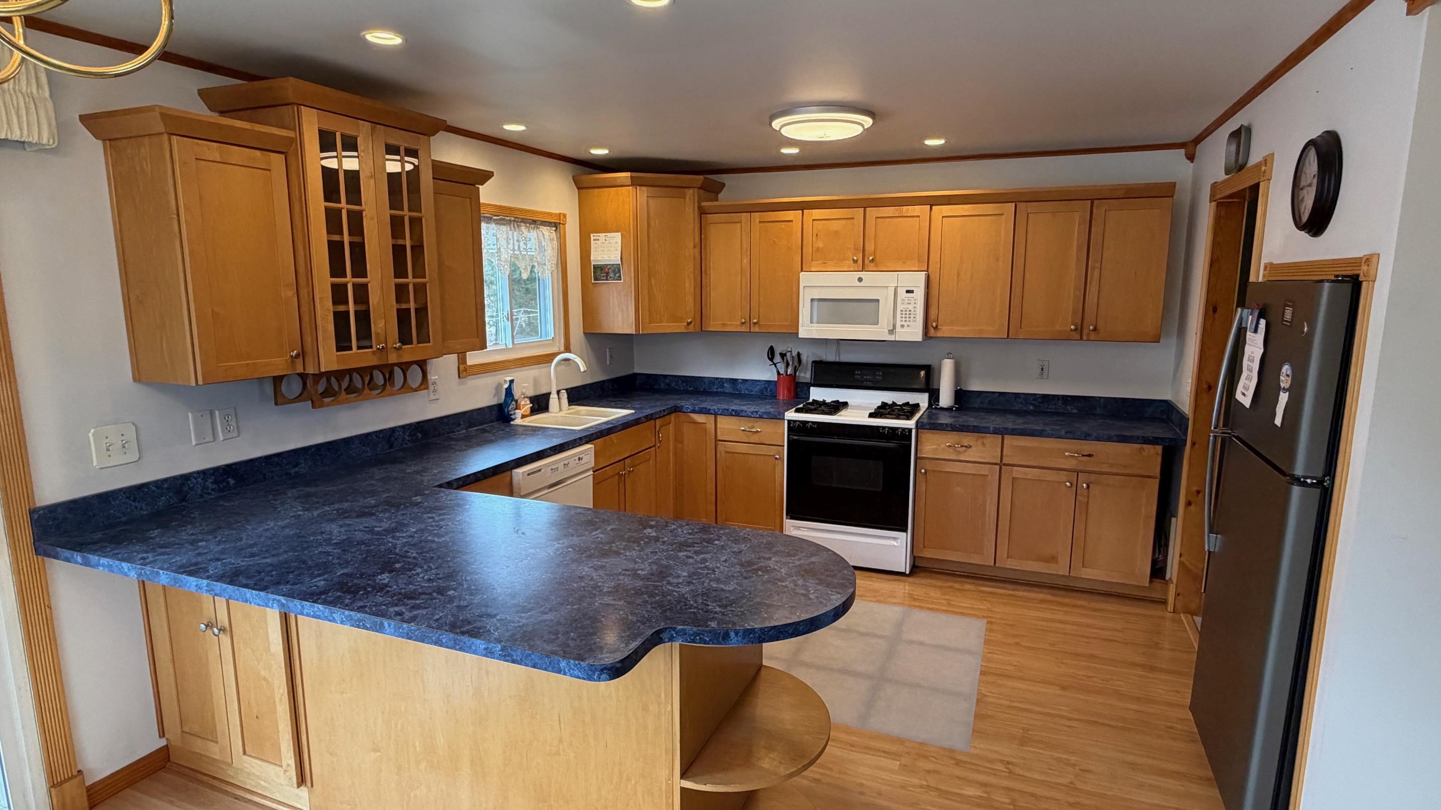 6455 North Geneva Road Coleman, MI 48618 - Photo 15 of 38