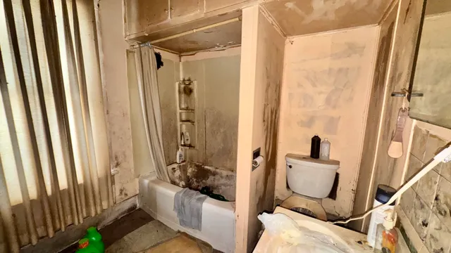 $24,900 | 452 East Washington Street, Arcola, IL 61910