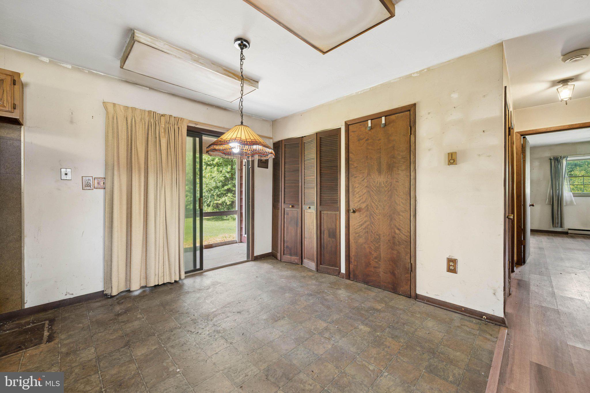 4931 West Feeser Road Taneytown, MD 21787 - Photo 13 of 65 Dining Area